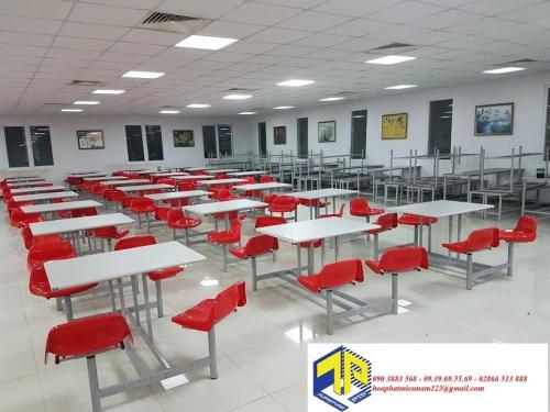 An toàn với bàn ăn công nghiệp Hòa Phát chất lượng